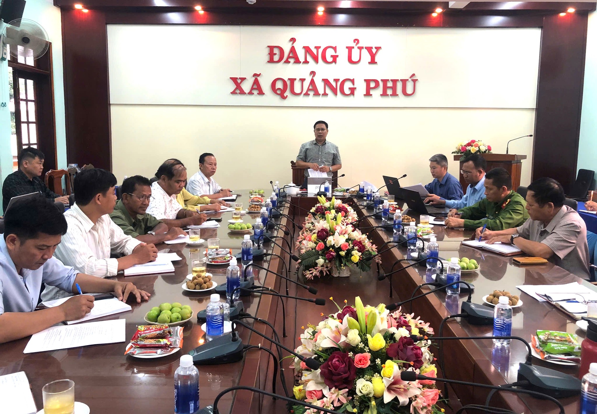 Đảng ủy xã Quảng Phú làm việc với 10 Chi bộ thôn, buôn (ở địa bàn xã Čư Suê cũ)